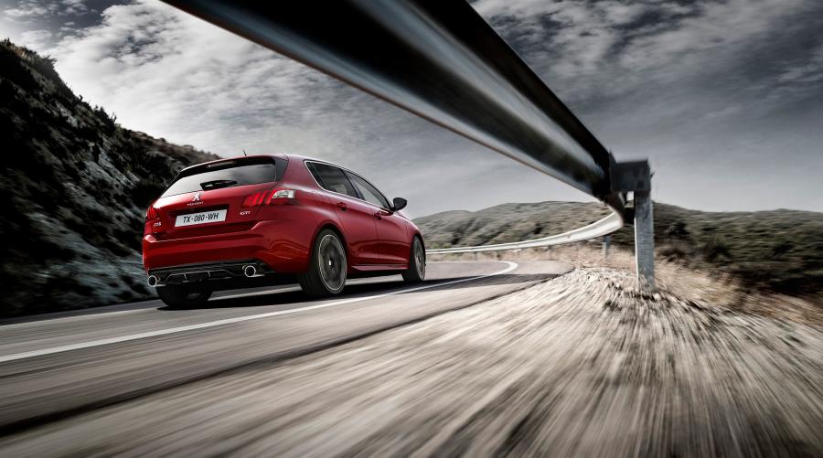  Peugeot 308 GTi 2015 года  (фото 10 из 65)